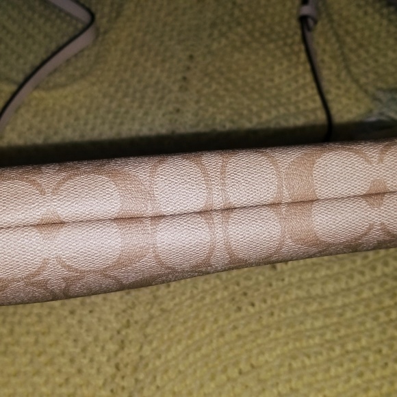 Authentic Coach Purse - Picture 4 of 6